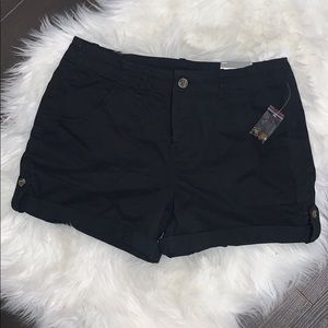 *BRAND NEW* Black casual shorts!
